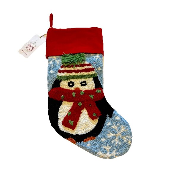 JC Penney North Pole Trading Co 3D‎ Penguin With Scarf Hooked Stocking NWT - Picture 1 of 7
